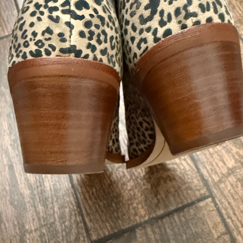 Dolce Vita Shana Tan/Black Dusted Leopard Suede Ankle Boots-Size 7.5 - Picture 5 of 16